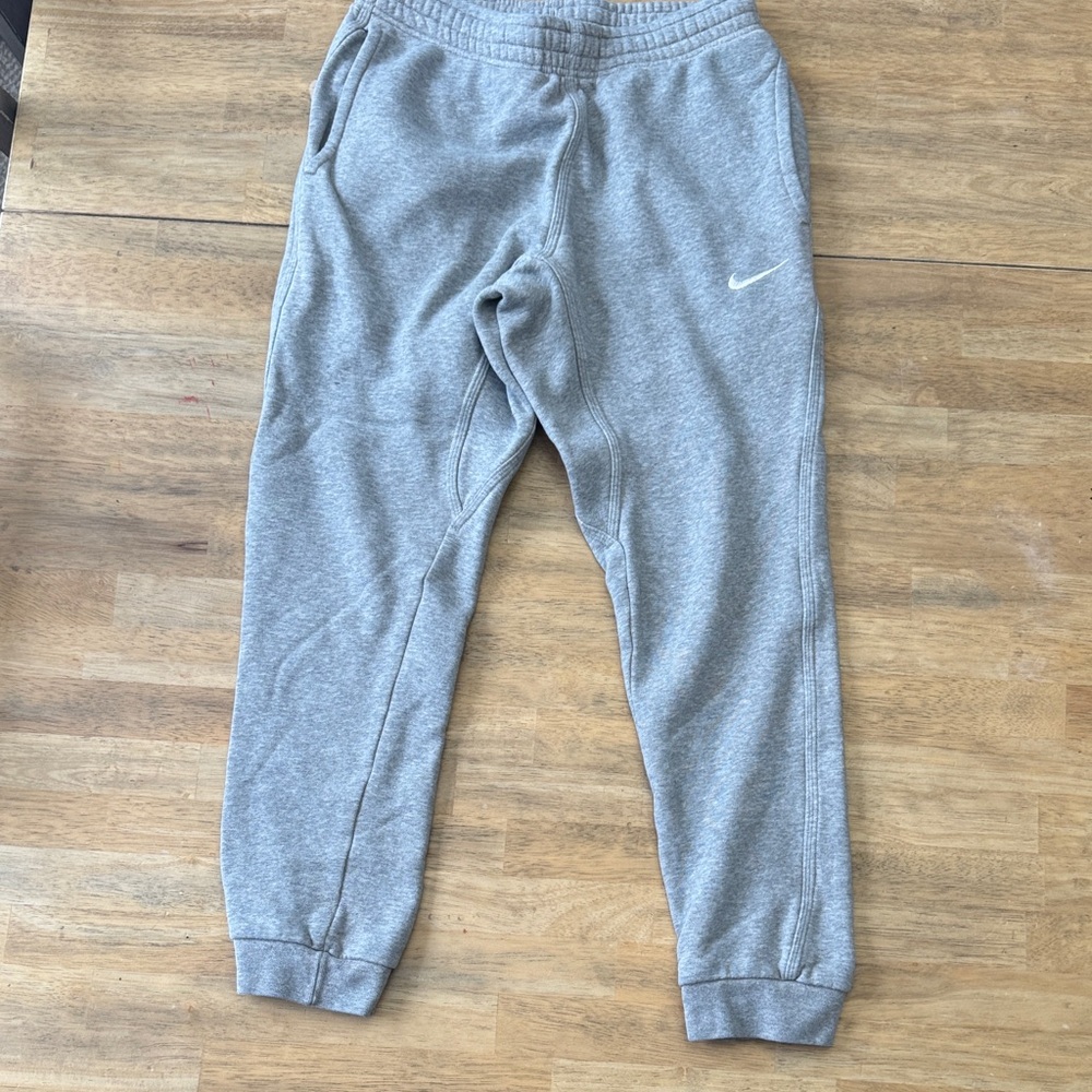 Nike Men’s Light Gray Joggers